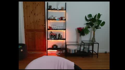 Snapshot of naughtyrapunzel7 chatting on 12.18.24 Ella - Naughty Rapunzel online show from 12.18.24