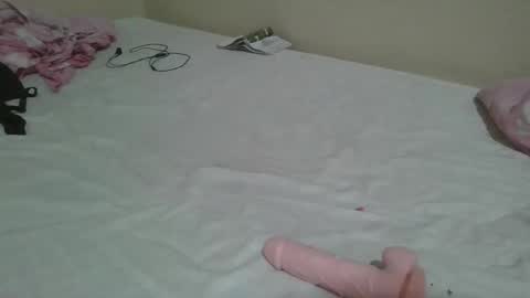 Snapshot of naughtysweetpie chatting on 11.15.25 naughty online show from 11.15.25