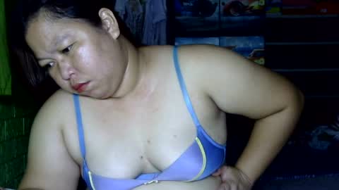 Snapshot of naughtyvina4u chatting on 07.11.26 VI NA online show from 07.11.26