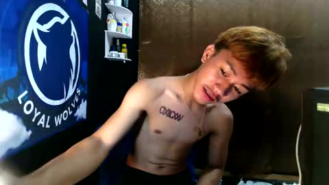 Snapshot of naugthyboyloy chatting on 10.15.25 Loy online show from 10.15.25