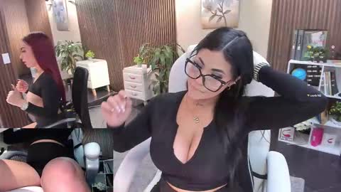         online show from 09.15.25