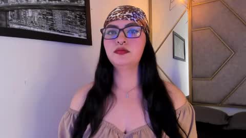 NavannyCattan online show from 11.09.25