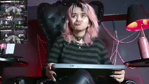 Navier  online show from 07.04.26