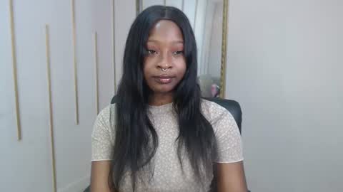 Nayaris 3 online show from 07.31.26