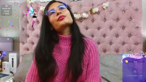 Naye  online show from 01.18.25