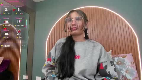 Naye  online show from 10.14.25