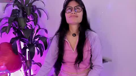 Naye  online show from 04.28.26