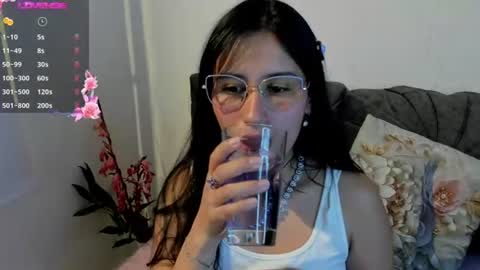 Snapshot of nayecloud chatting on 07.21.26 Naye online show from 07.21.26