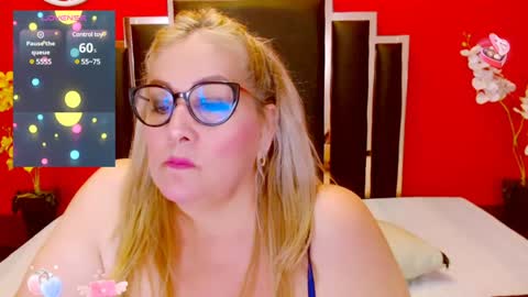 Snapshot of nayla_garner chatting on 01.21.25 Lady Nayla online show from 01.21.25