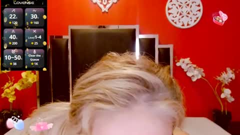 Snapshot of nayla_garner chatting on 02.11.25 Lady Nayla online show from 02.11.25