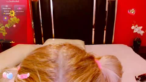 Snapshot of nayla_garner chatting on 02.25.25 Lady Nayla online show from 02.25.25