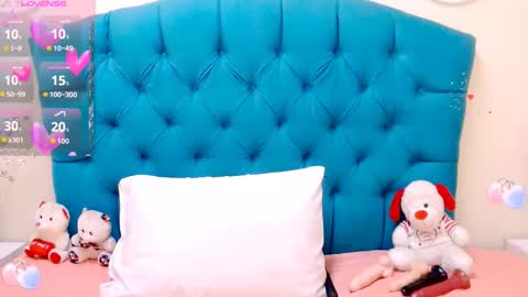 Snapshot of nayla_garner chatting on 10.14.25 Lady Nayla online show from 10.14.25