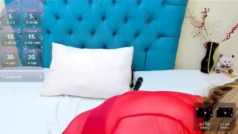 Snapshot of nayla_garner chatting on 11.26.25 Lady Nayla online show from 11.26.25