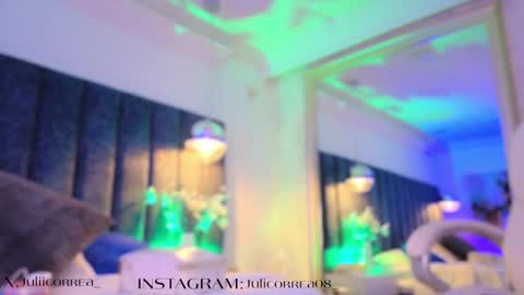 Snapshot of naylapot_ chatting on 09.13.25 Juli online show from 09.13.25