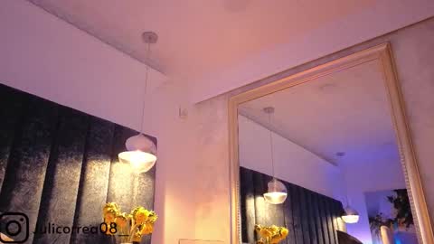 Snapshot of naylapot_ chatting on 11.02.25 Juli online show from 11.02.25