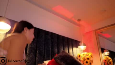 Snapshot of naylapot_ chatting on 04.27.26 Juli online show from 04.27.26