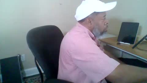 Snapshot of ncmale2021 chatting on 09.16.25 Terry online show from 09.16.25