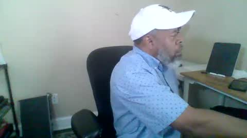 Snapshot of ncmale2021 chatting on 09.17.25 Terry online show from 09.17.25