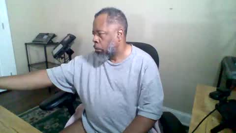 Snapshot of ncmale2021 chatting on 10.16.25 Terry online show from 10.16.25