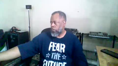 Snapshot of ncmale2021 chatting on 10.22.25 Terry online show from 10.22.25