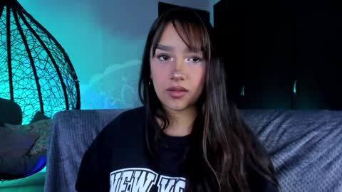 Snapshot of ne_fertari chatting on 01.18.25 Nefertari online show from 01.18.25