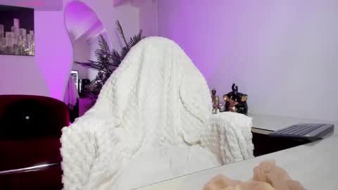 Hellen online show from 09.22.25