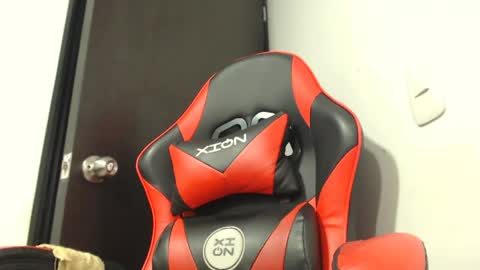 Laura   online show from 04.24.26
