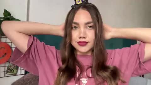 Snapshot of nebulahaven chatting on 10.28.25 nebulahaven online show from 10.28.25