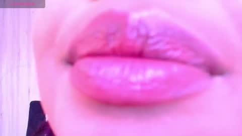 Esmeralda online show from 07.18.26