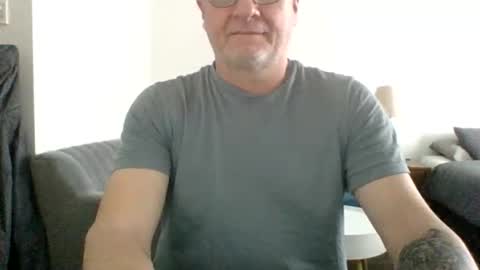 Snapshot of neckdown12 chatting on 09.20.25 neckdown12 online show from 09.20.25