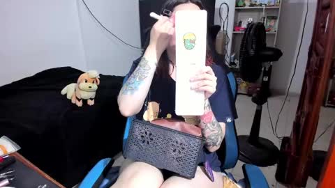 Geek Nicole    im Neeko UwU online show from 06.05.26