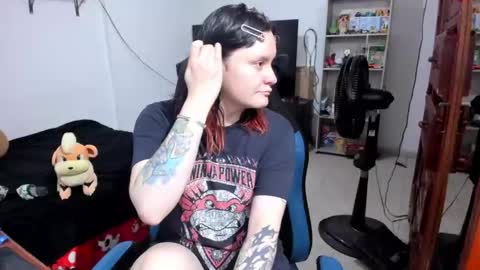 Geek Nicole    im Neeko UwU online show from 06.08.26