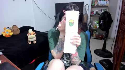 Geek Nicole    im Neeko UwU online show from 06.17.26