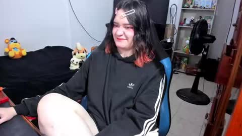 Geek Nicole    im Neeko UwU online show from 07.25.26