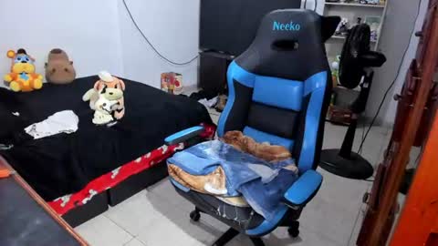 Geek Nicole    im Neeko UwU online show from 07.27.26