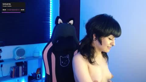 Snapshot of neena_nyx chatting on 12.19.24 Neena Nyx online show from 12.19.24