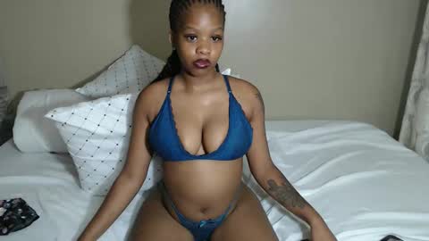 Snapshot of neeshaah chatting on 12.05.25 Neeshaa online show from 12.05.25