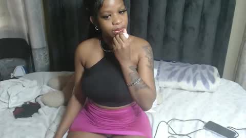 Neeshaa online show from 04.26.26