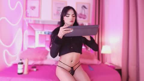 Snapshot of nefera_nox chatting on 12.03.25 nefera_nox online show from 12.03.25