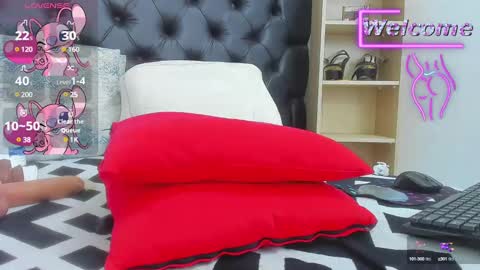 Snapshot of neferet_opal chatting on 02.01.25 neferet_opal online show from 02.01.25