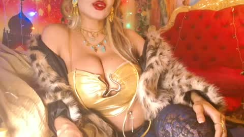 nefertari8 online show from 06.22.26