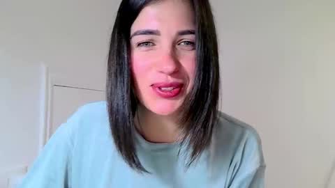 Snapshot of neferutt chatting on 11.05.25 Neferutt online show from 11.05.25