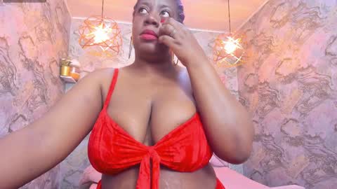 Snapshot of neffertiry_ebonny chatting on 04.10.26 Nefer online show from 04.10.26