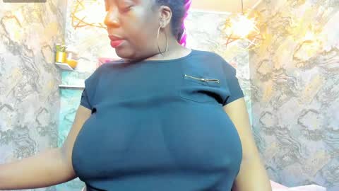 Snapshot of neffertiry_ebonny chatting on 04.11.26 Nefer online show from 04.11.26