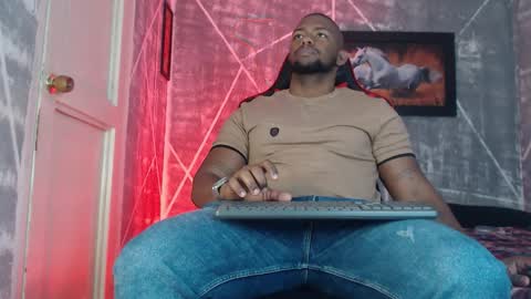 Snapshot of negritomeloso_k18 chatting on 10.20.25 negritomeloso_k18 online show from 10.20.25