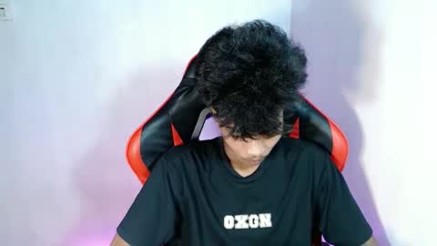 Snapshot of neil_asian69 chatting on 11.02.25 neil_asian69 online show from 11.02.25