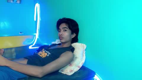 neil_asian69 online show from 04.18.26