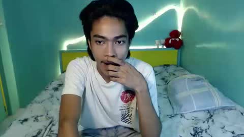 neil_asian69 online show from 04.21.26