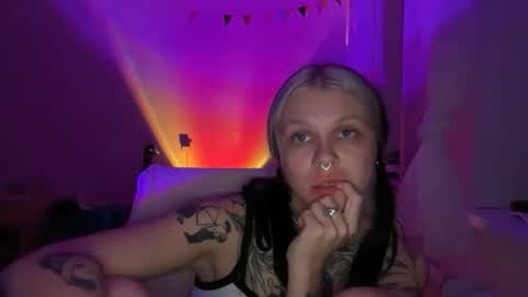 Neilanna online show from 05.04.26