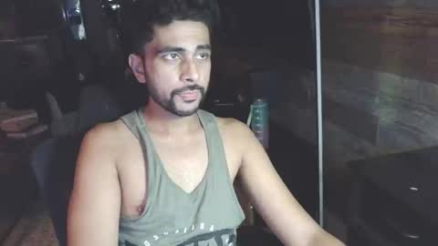 Snapshot of neilsing chatting on 11.26.25 neil online show from 11.26.25